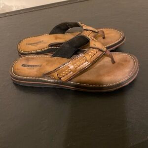 Clarks Brown and Black Women's Boho Style Thong Sandals for Comfort, Size 8M